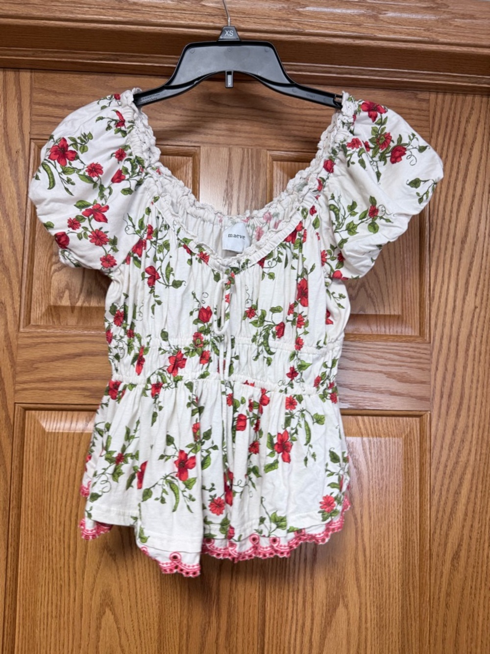 Maeve Floral Puff-Sleeve Peplum Top - White with Red Flowers - Picture 5 of 9